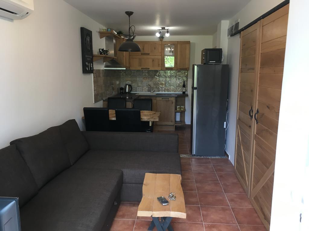 Buongiorno Garden Apartment Varna Bagian luar foto